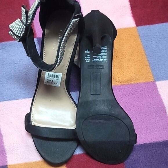 2/$20 Christian Siriano Heels - Picture 6 of 7